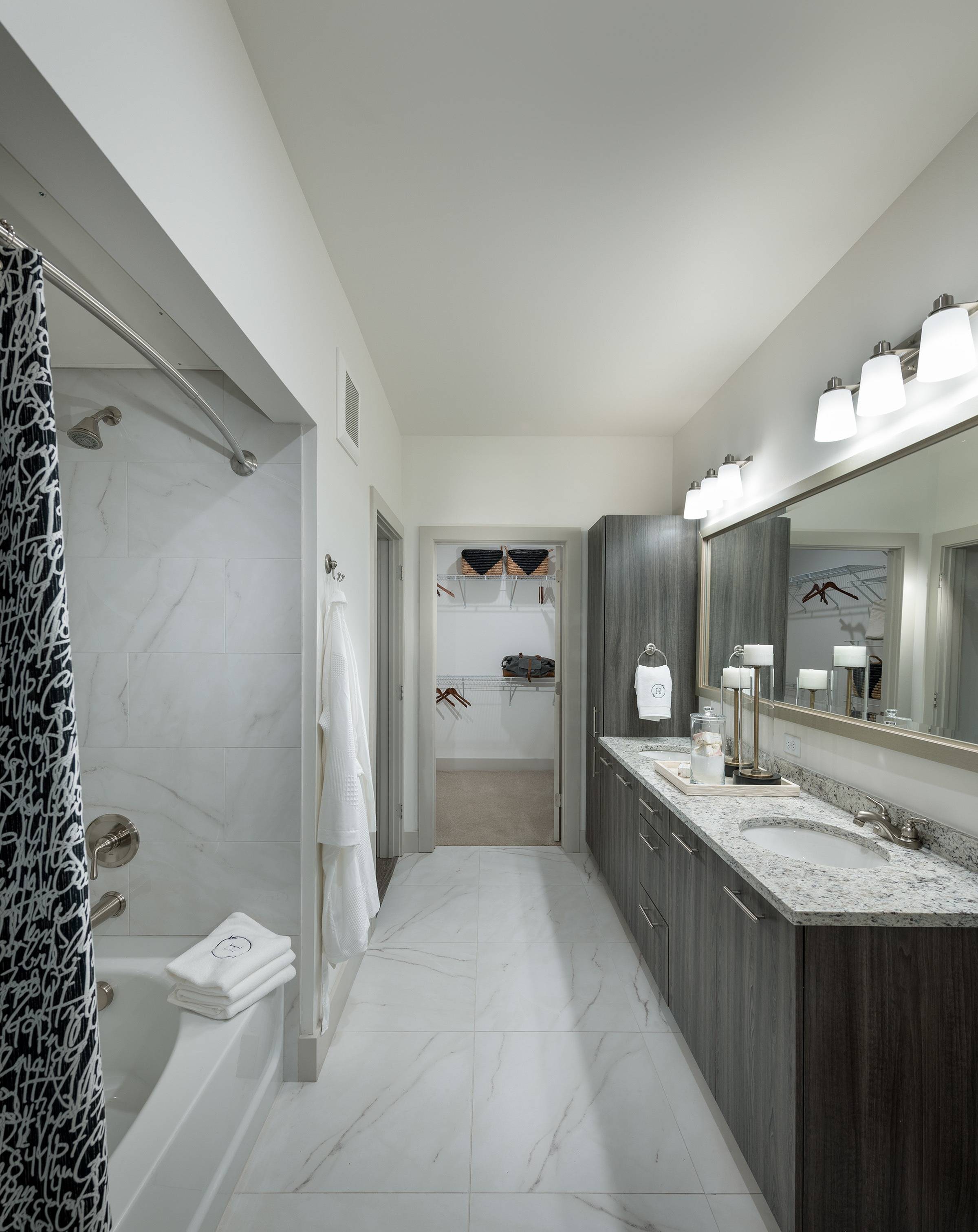 View Photos Hanover Colony Place