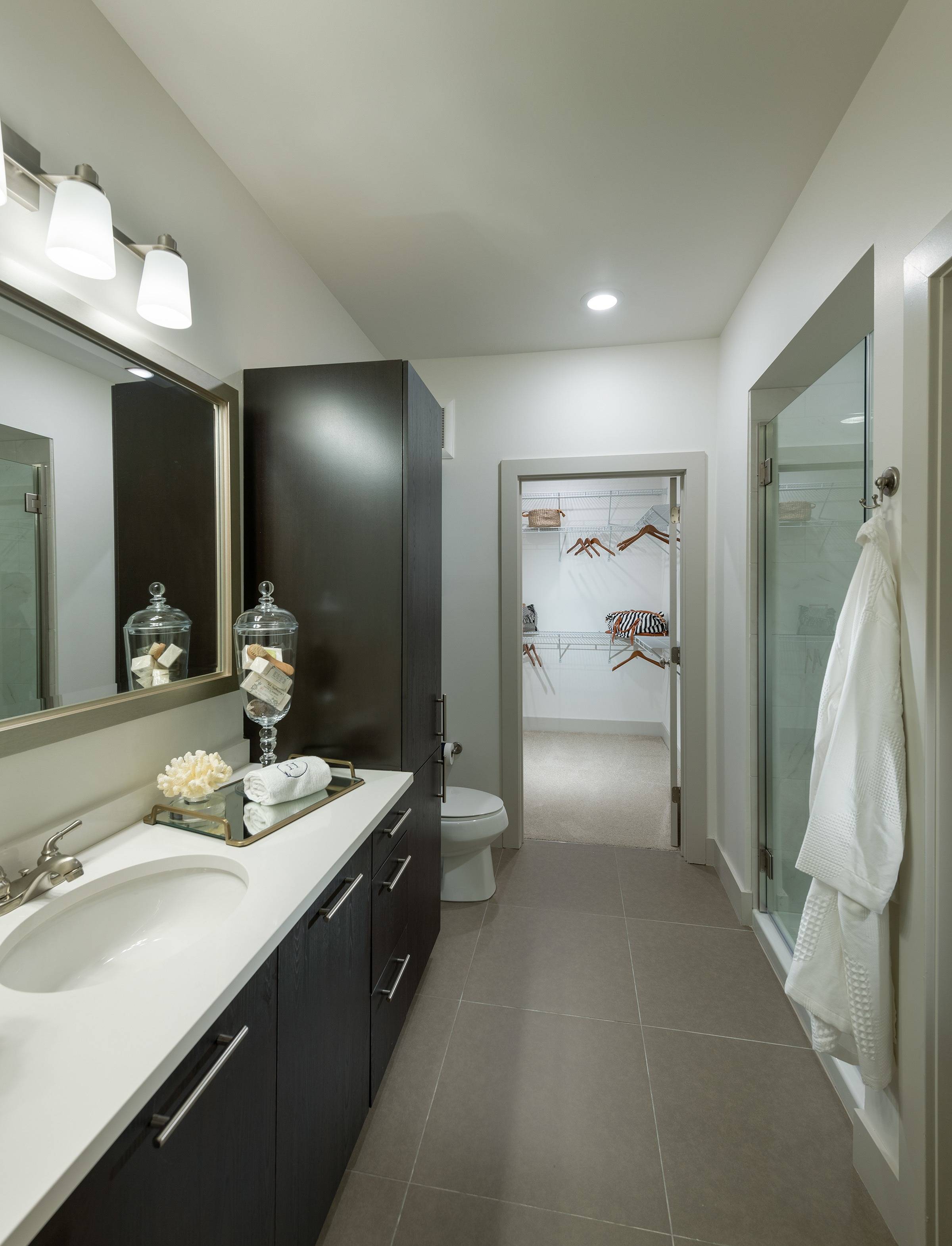 View Photos Hanover Colony Place