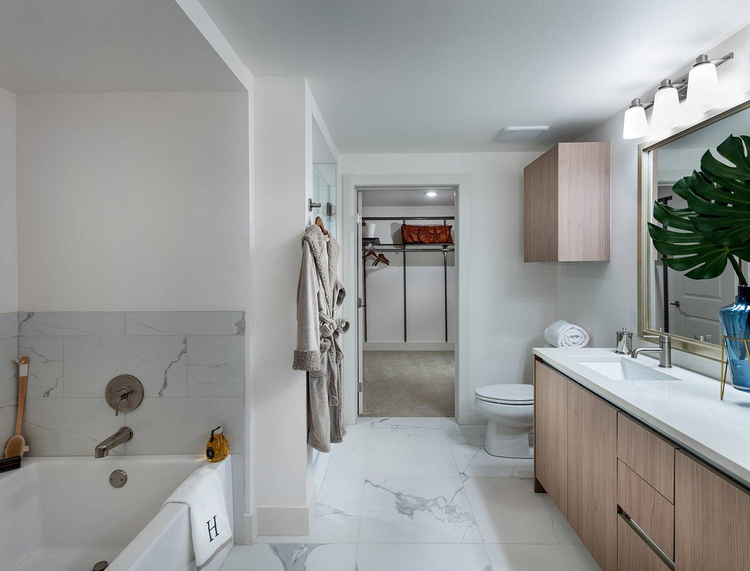 Apartments Near South Broadway Denver Hanover Evans Station