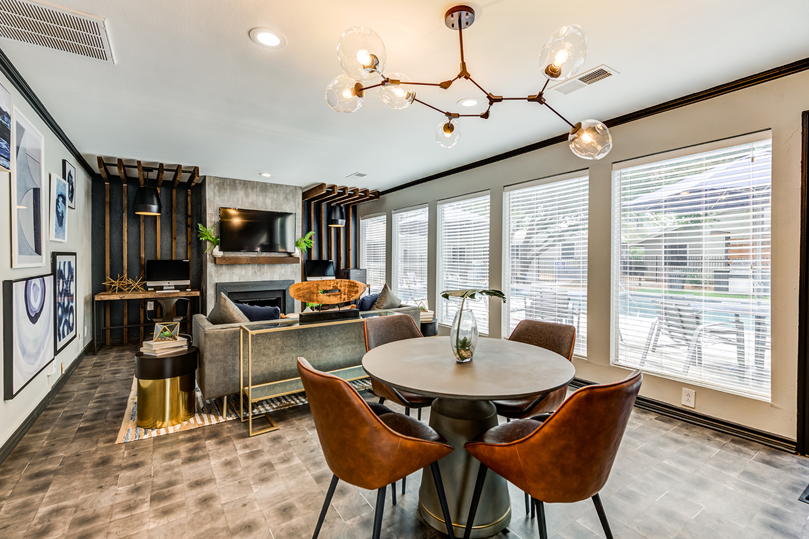 renew-heights-apartment-homes-for-rent-midland-tx-79705-clubhouse.jpg