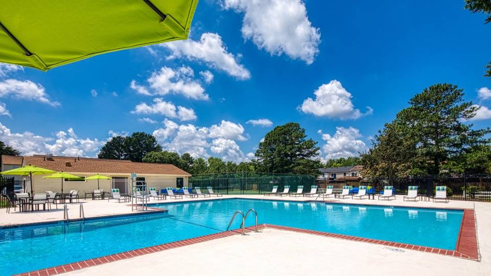 Community Photos ReNew Virginia Beach Apartment Homes for Rent in