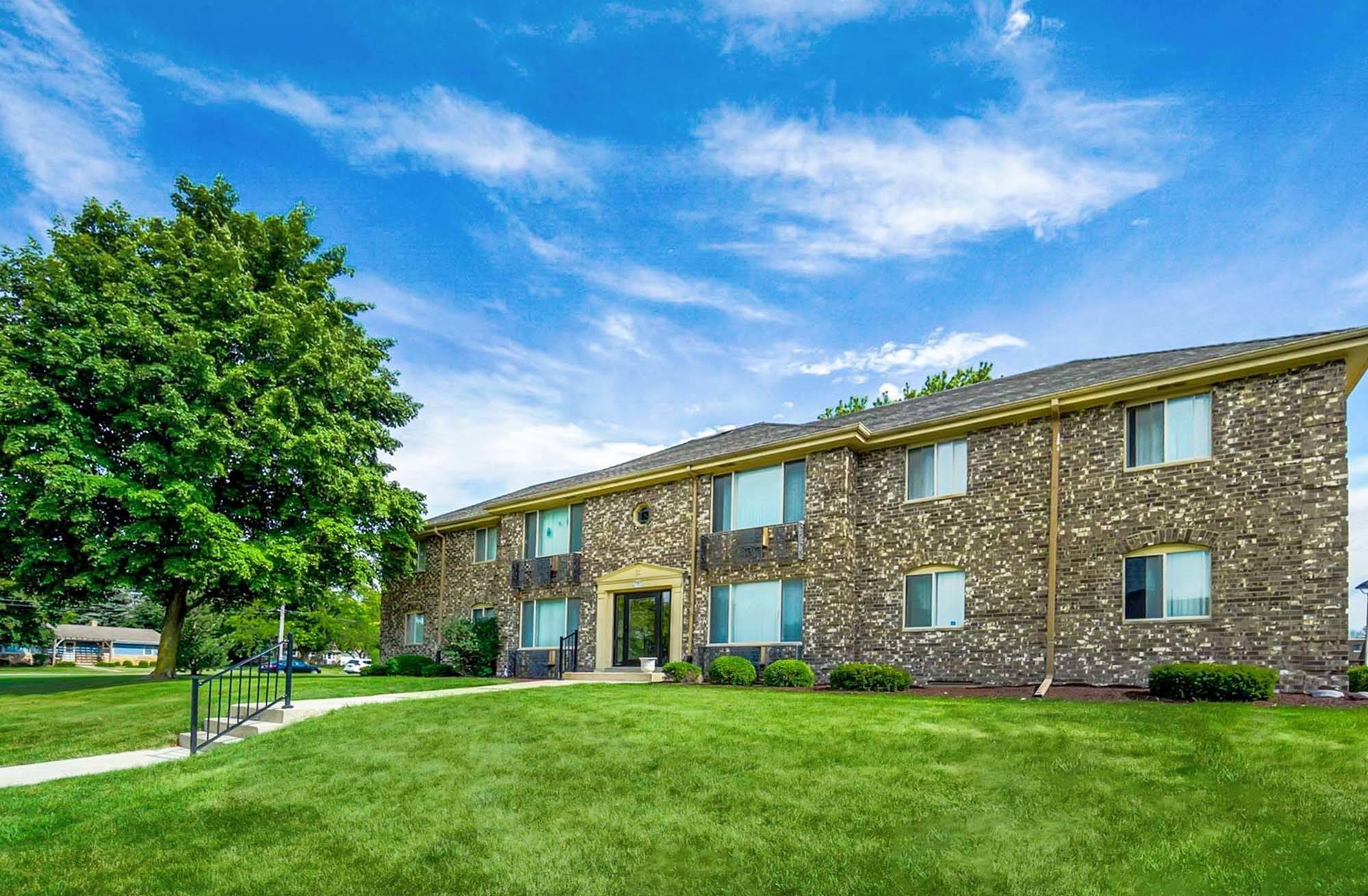 Photo Gallery & Tour Stone Point Apartments