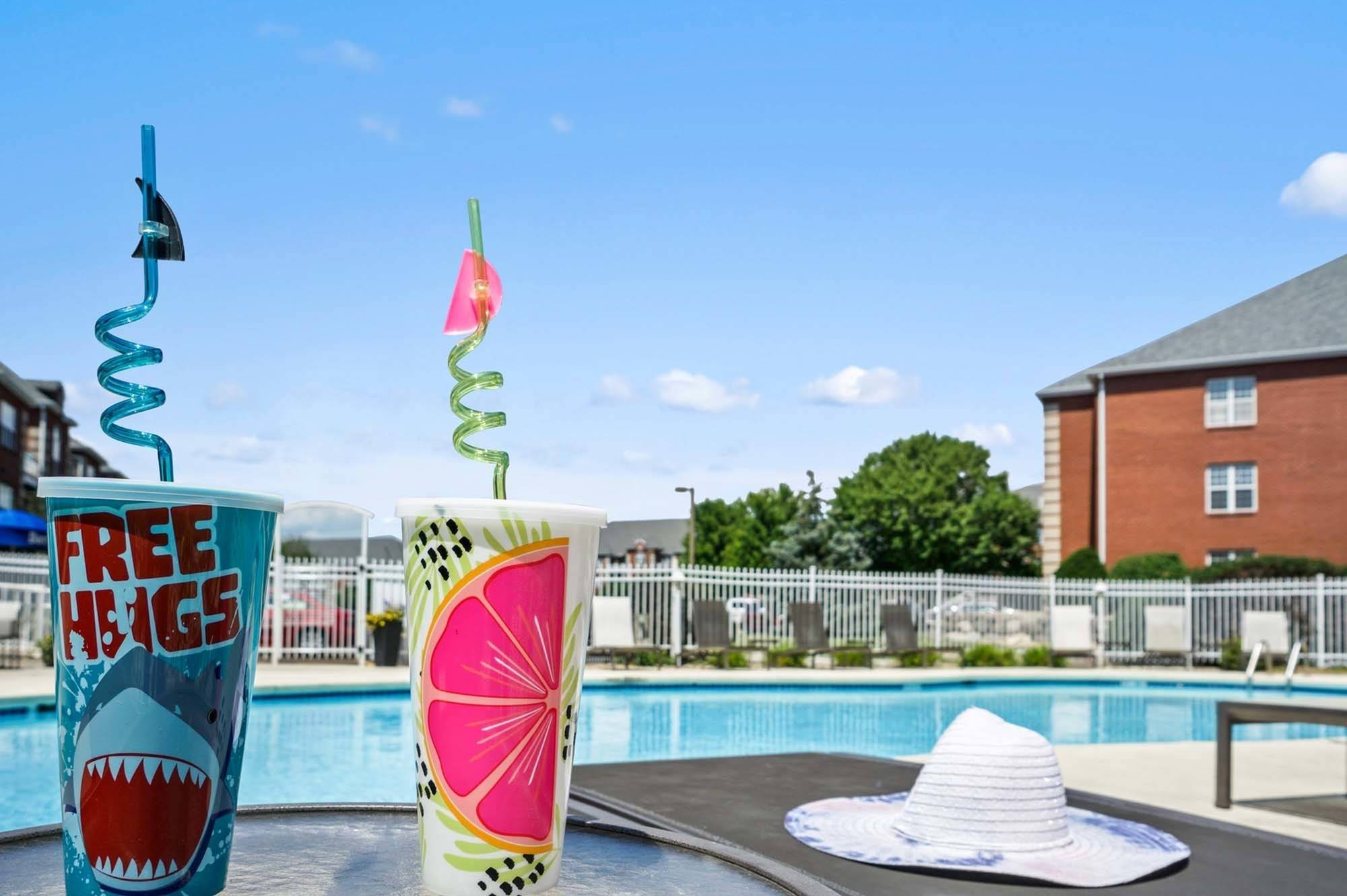 Photo Gallery & Tour Barrington Place Apartments