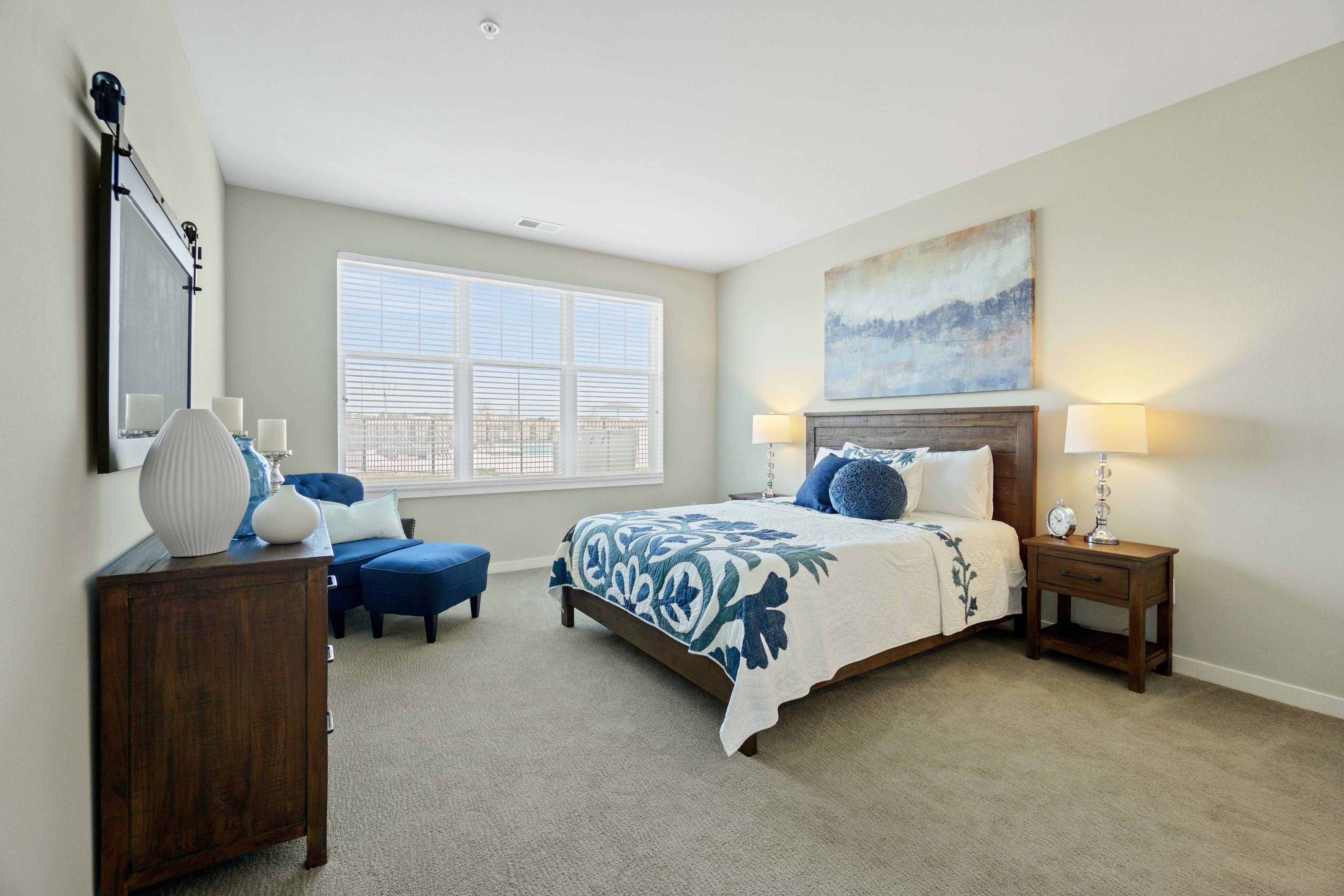 Photo & Virtual Tour Apartments in Mount Pleasant, Wisconsin