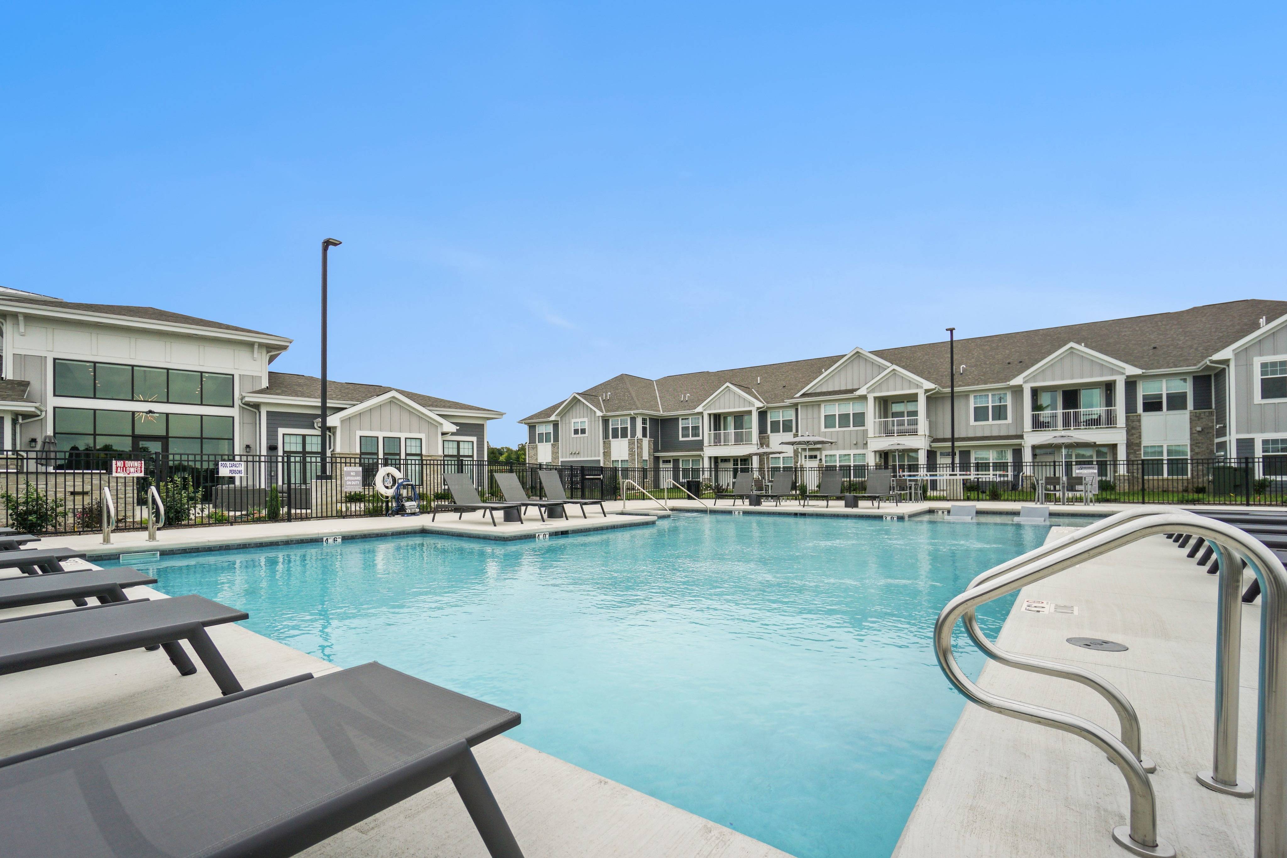 Photo & Virtual Tour Apartments in Mount Pleasant, Wisconsin