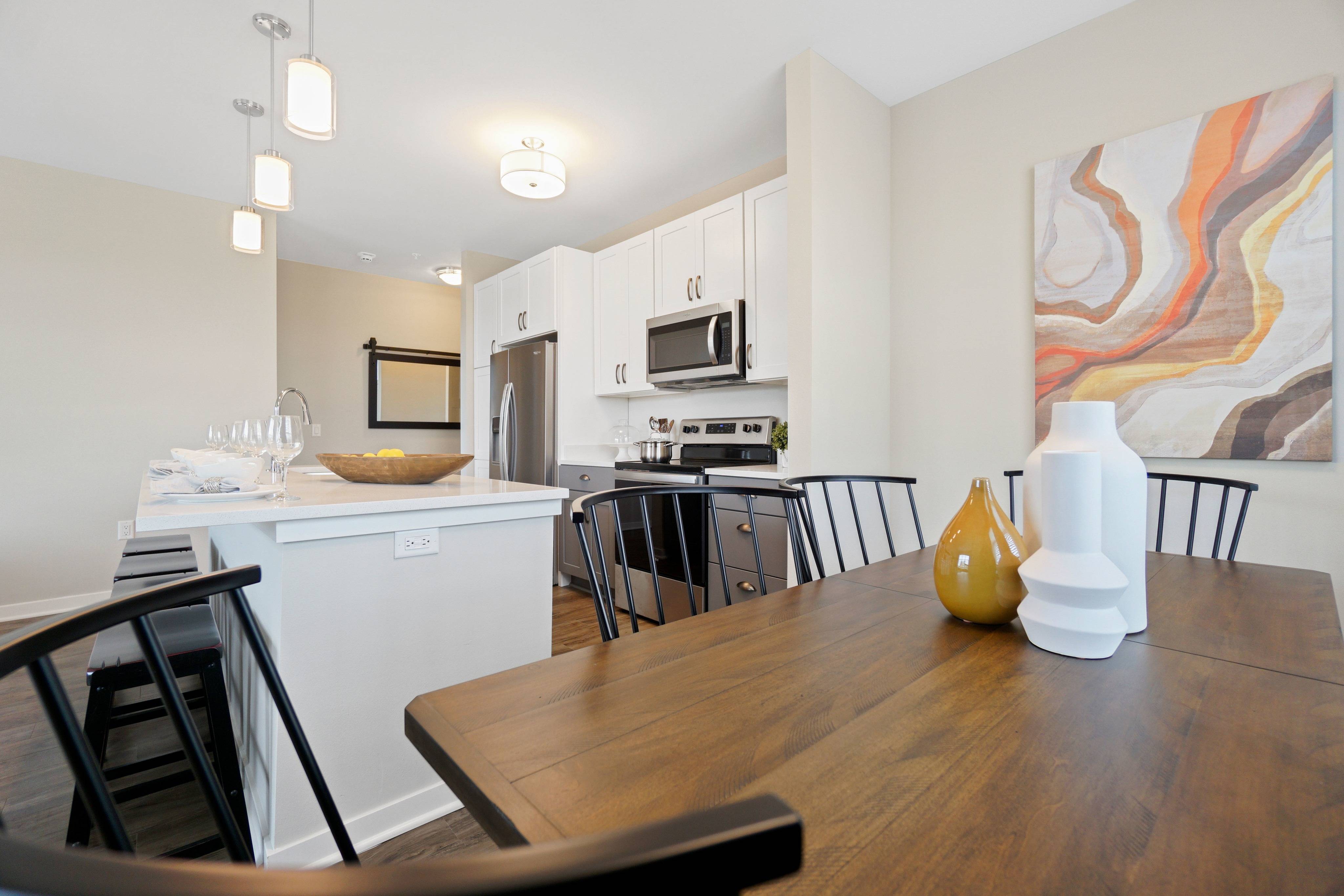 Photo & Virtual Tour Apartments in Plainfield, Illinois