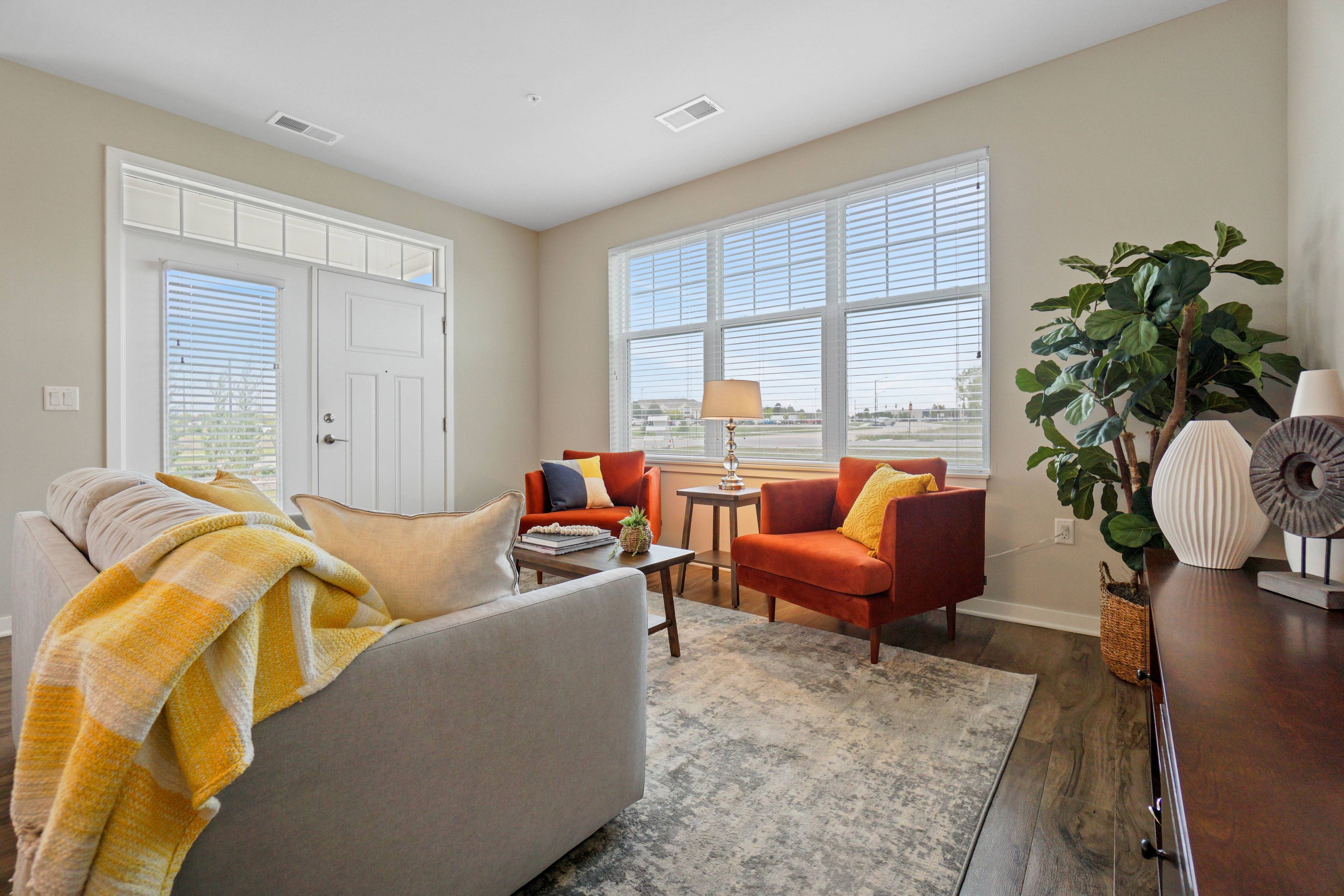 Photo & Virtual Tour Apartments in Plainfield, Illinois