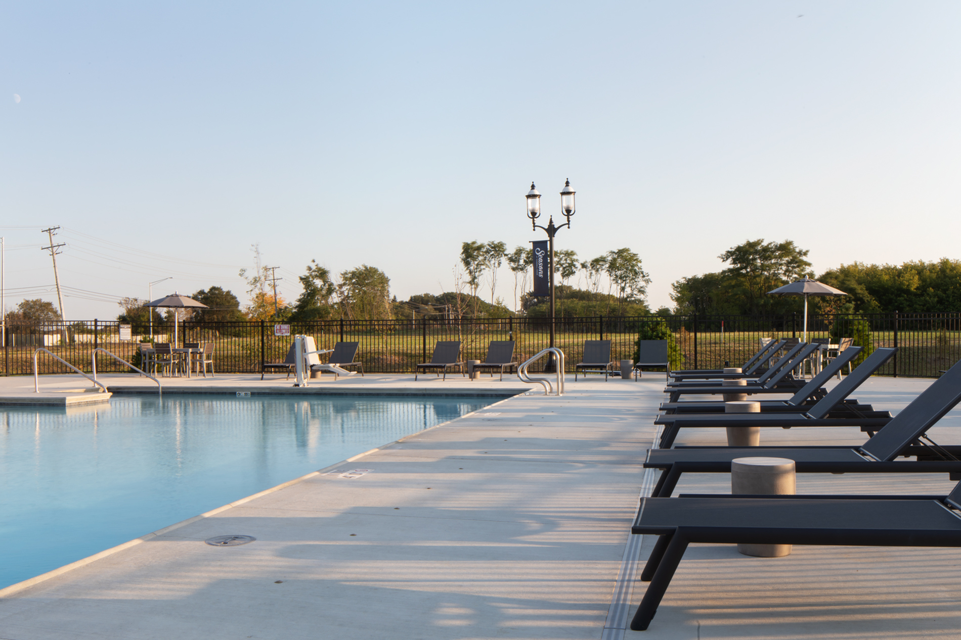 Photo & Virtual Tour Apartments in Romeoville, Illinois