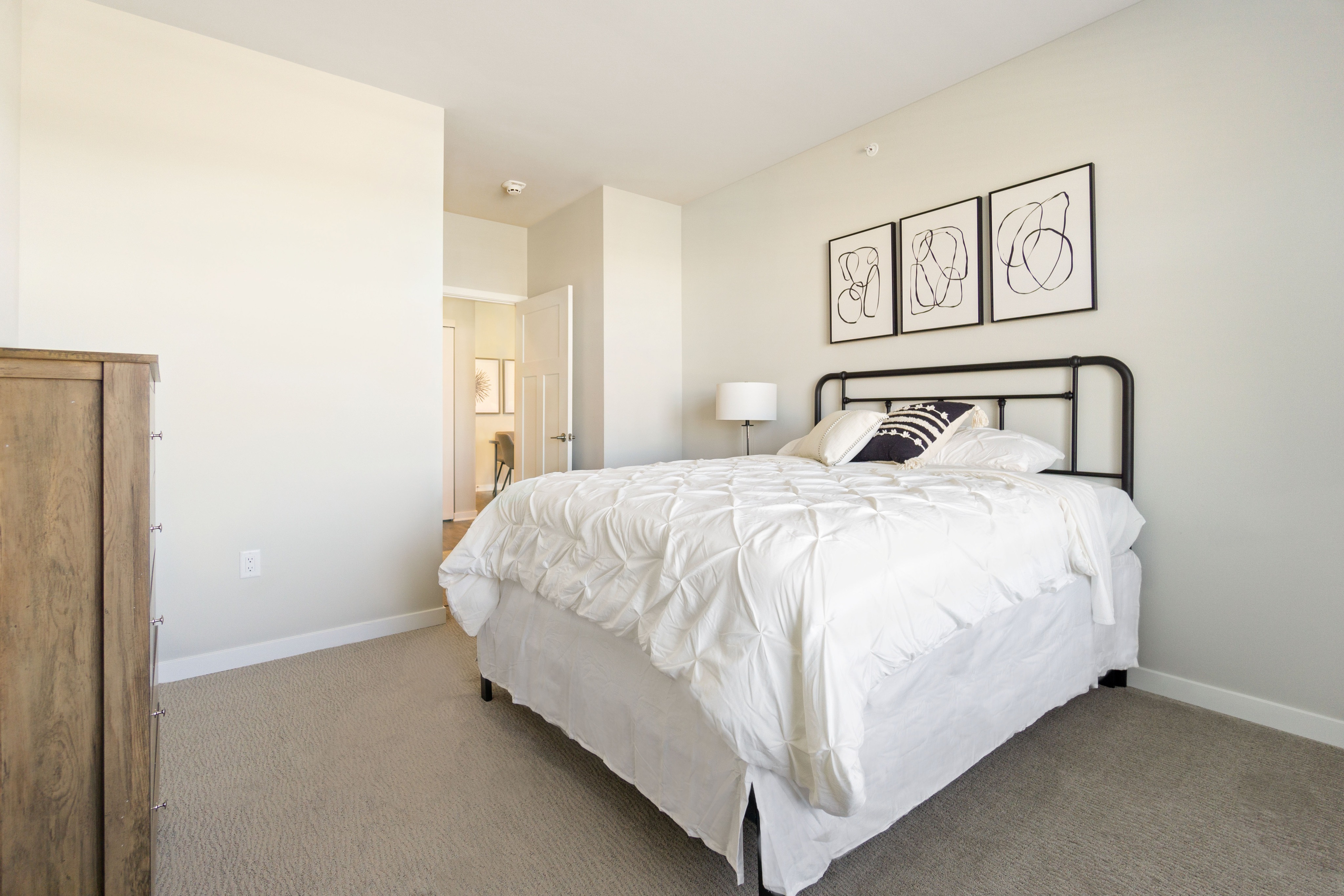 Photo & Virtual Tour Apartments in Plainfield, Illinois