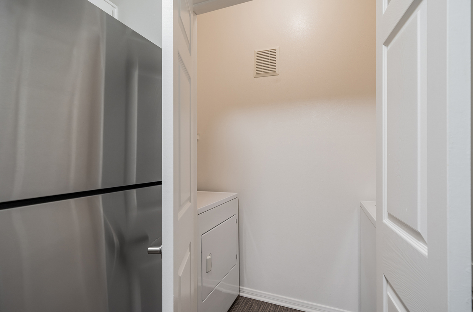 Aspire1X1 Furnished Suite 1 Bed Apartment Elan Oceano