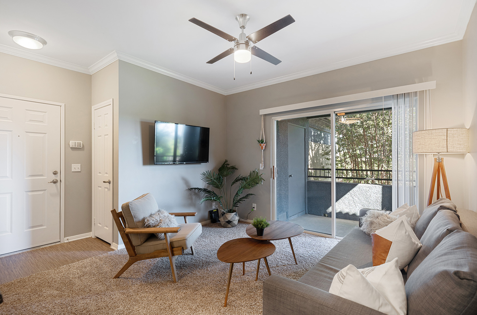 Aspire1X1 Furnished Suite 1 Bed Apartment Elan Oceano