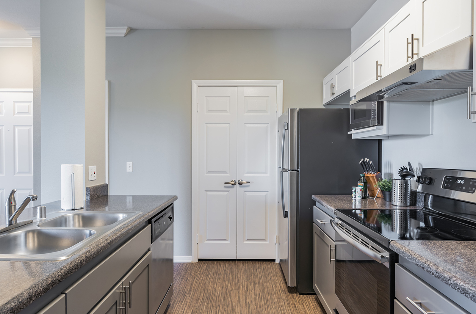 Aspire II1X1 Furnished Suite 1 Bed Apartment Elan Oceano