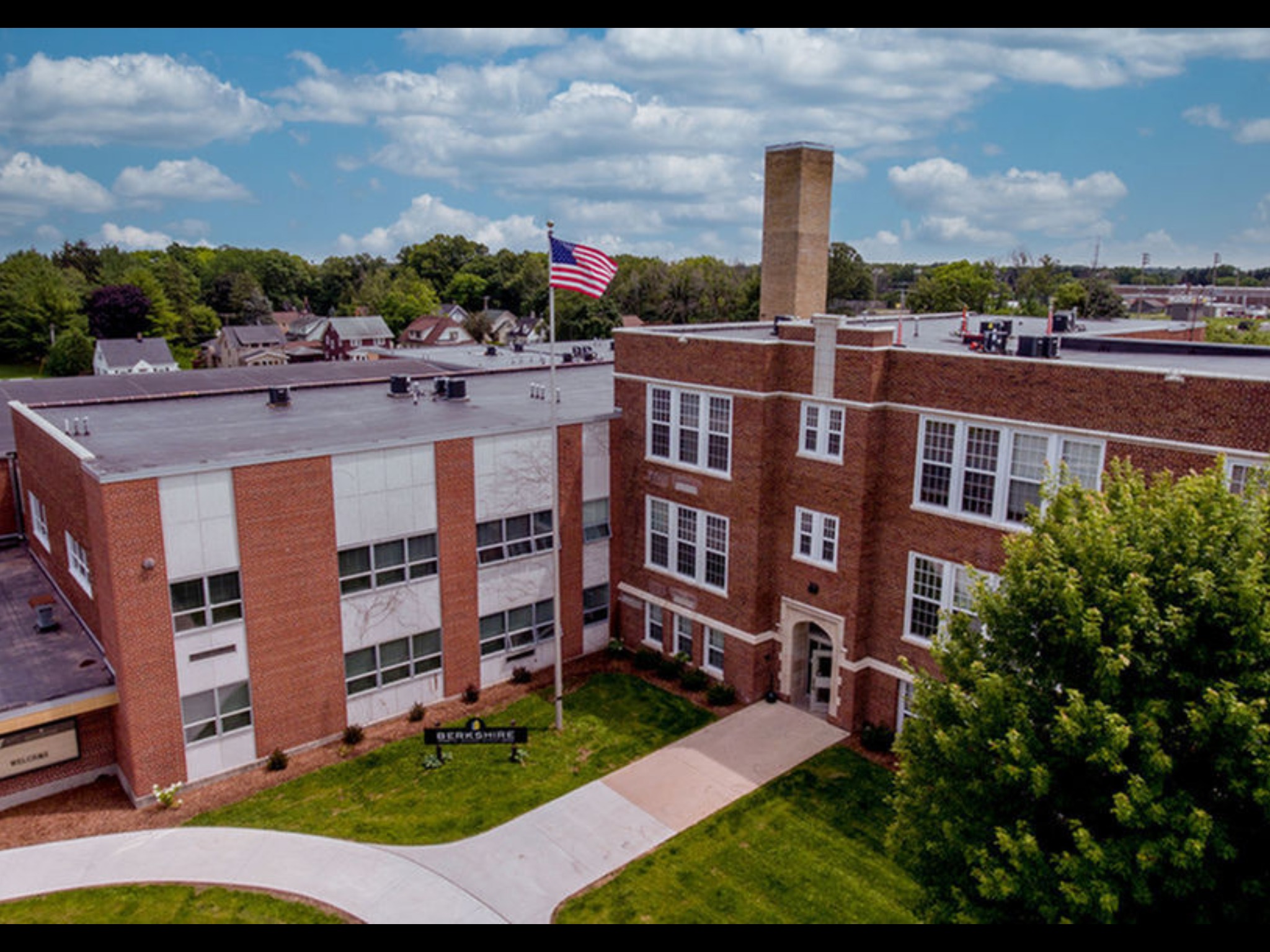 1 3 Bed Apartments Check Availability Berkshire Sheboygan Falls