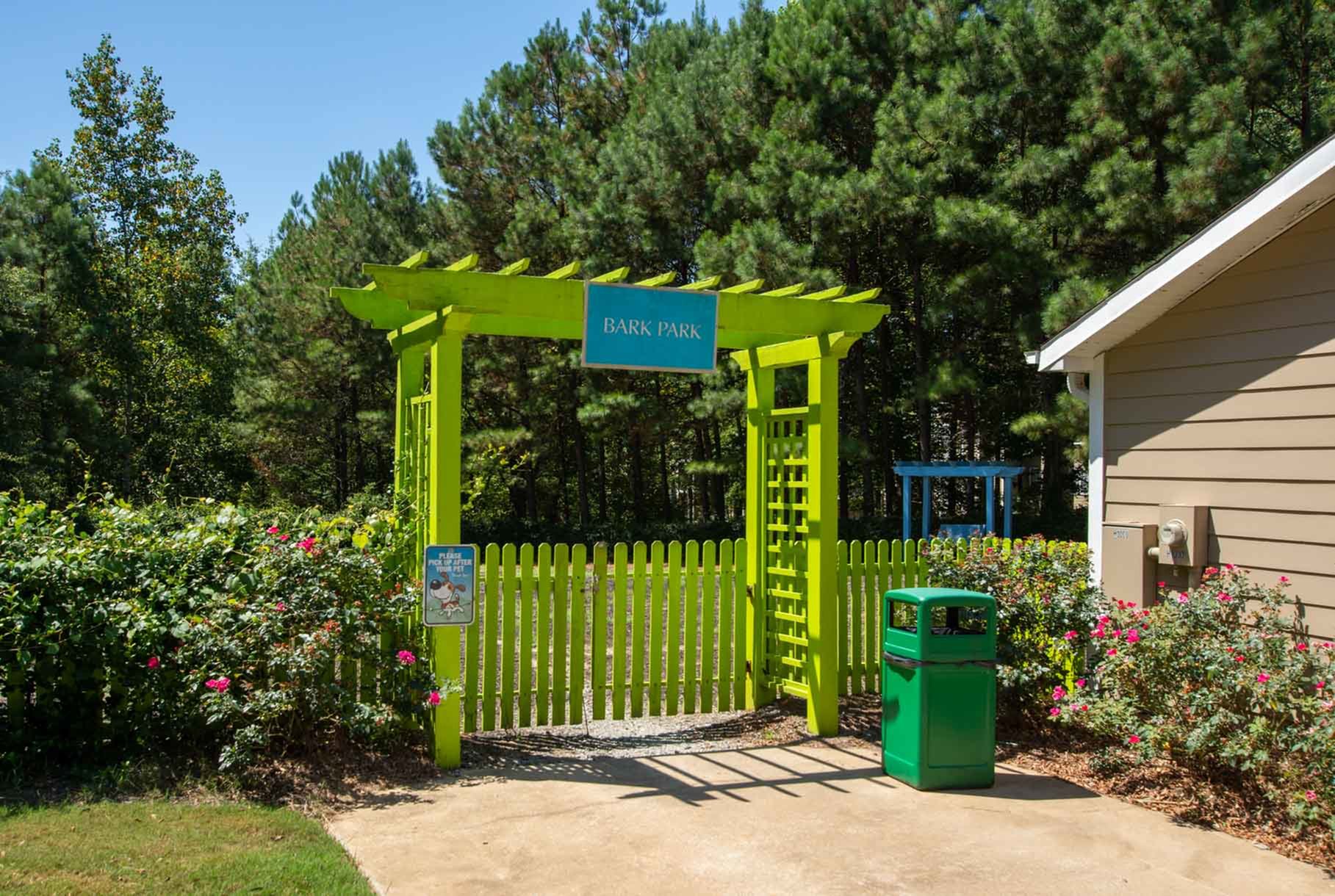 View Photos Walden Pond Apartments